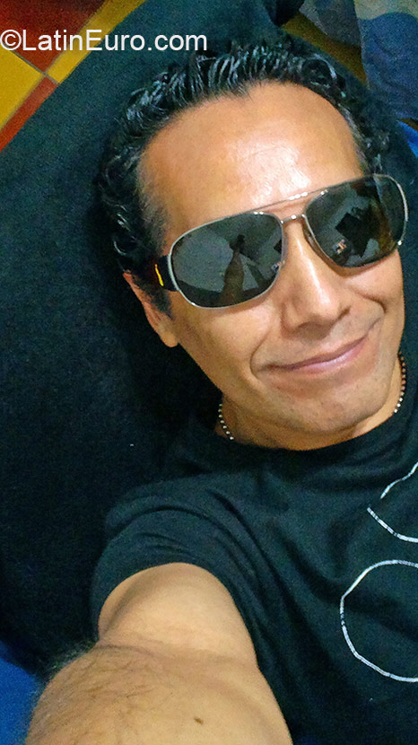 Date this cute Mexico man Saul from Morelia MX1371