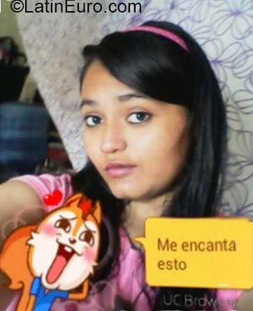 Date this athletic Honduras girl Astrid from Tegucigalpa HN1462