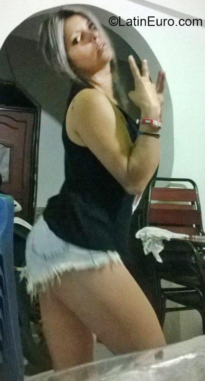 Date this charming Colombia girl Marisol from Ibague CO17898