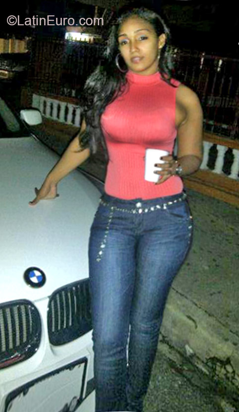 Date this beautiful Dominican Republic girl La India from Santo Domingo DO21531