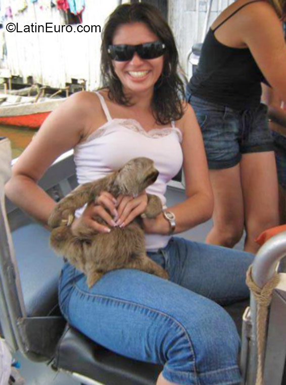 Date this exotic Brazil girl Denize from Manaus BR9258