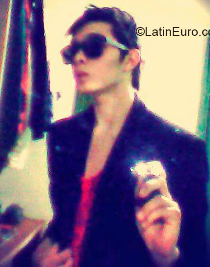 Date this sensual Colombia man Ryan from Bogota CO17069