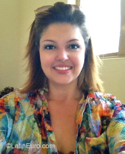 Date this funny Brazil girl Edleia from Alfenas BR9265