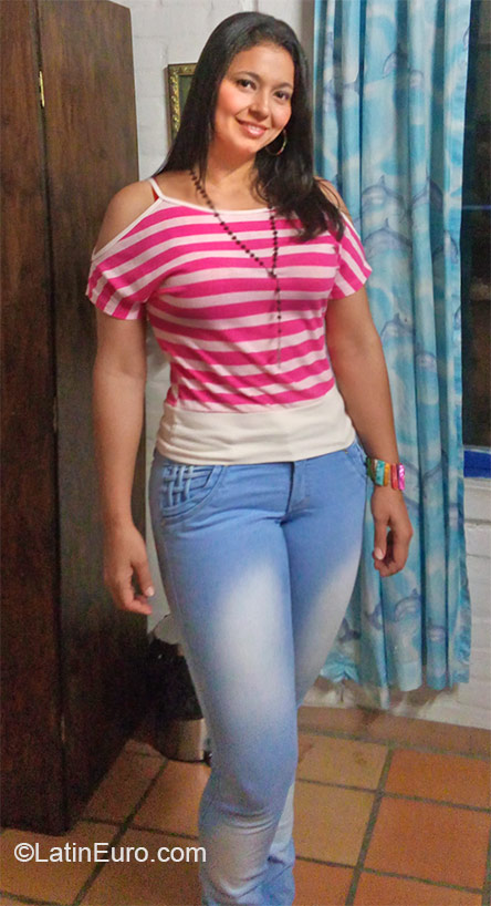 Date this exotic Panama girl Sandra from Panama City PA573