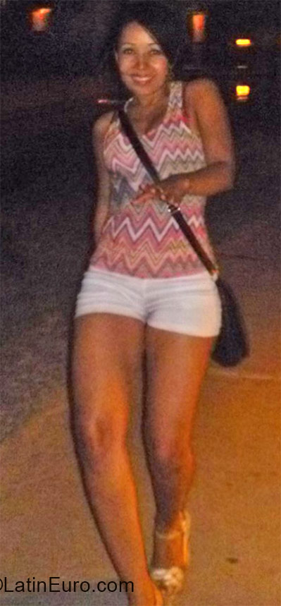 Date this athletic Colombia girl Maryluz from Cali CO17146