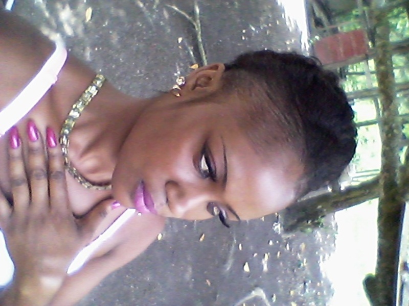Date this nice looking Jamaica girl Chikoda from St Elizabeth JM2709