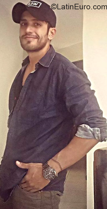 Date this voluptuous Guatemala man Dieggo4 from Guatemala City GT74