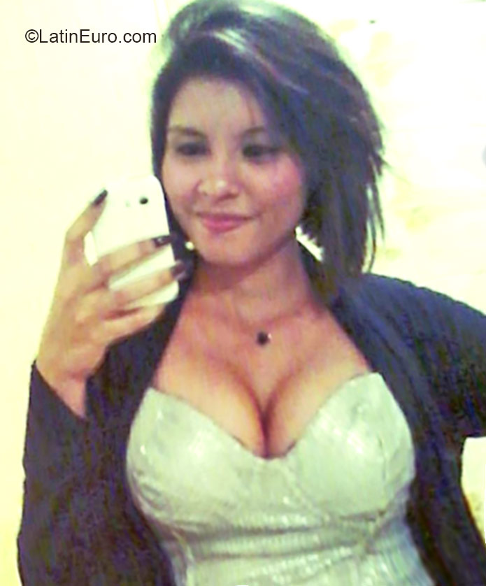 Date this passionate Venezuela girl Barbara from Barcelona VE457