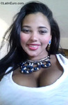 happy Dominican Republic girl Madelin from Santo Domingo DO21820