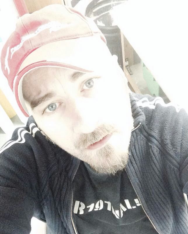 Date this exotic United Kingdom man Steve from Brighton GB803