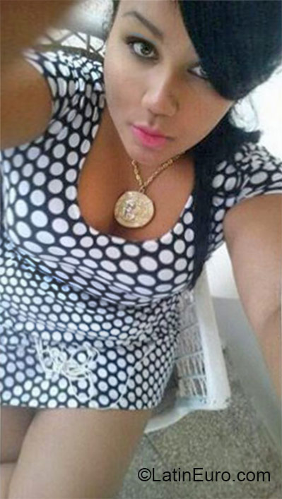 Date this stunning Dominican Republic girl Jenifer from San Francisco De Macoris DO27048