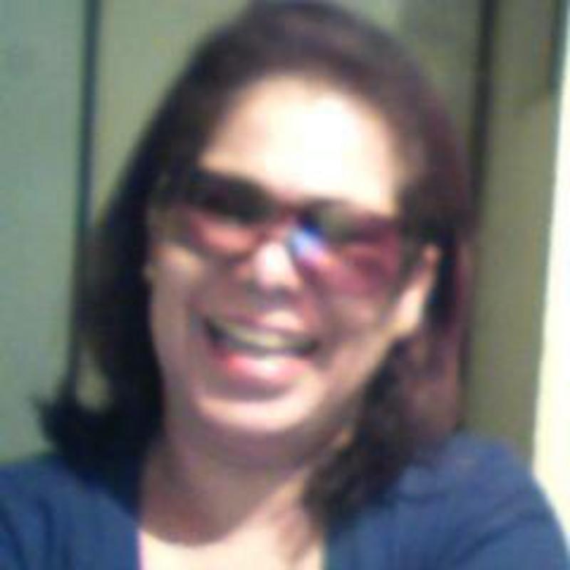 Date this nice looking Colombia girl Elena from Medellin CO17325