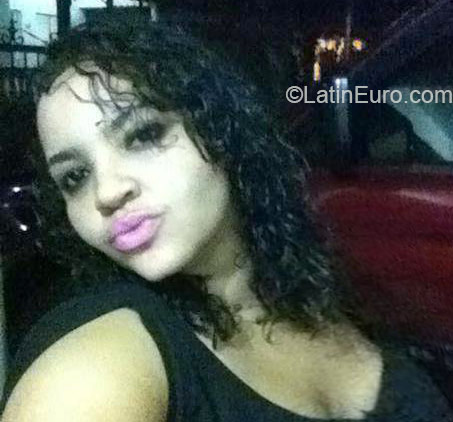 Date this young Dominican Republic girl Yajairia from La Vega DO22060