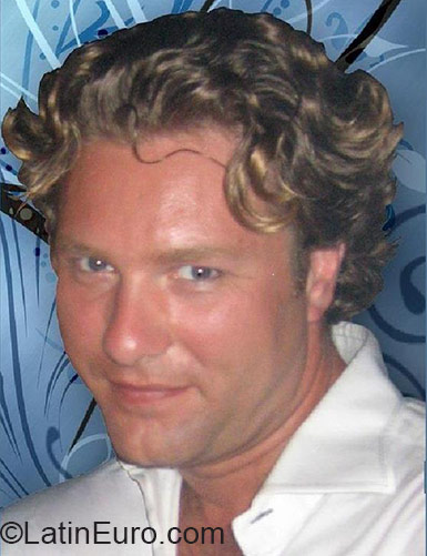 Date this attractive Netherlands man Pieter from Breda NL263