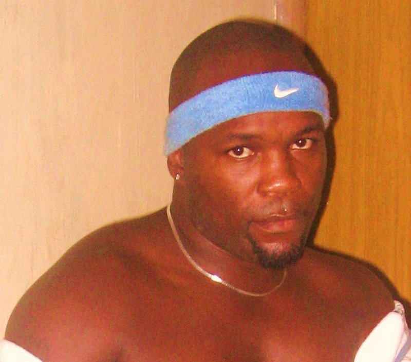 Date this beautiful United States man Cecil from Panama US16170