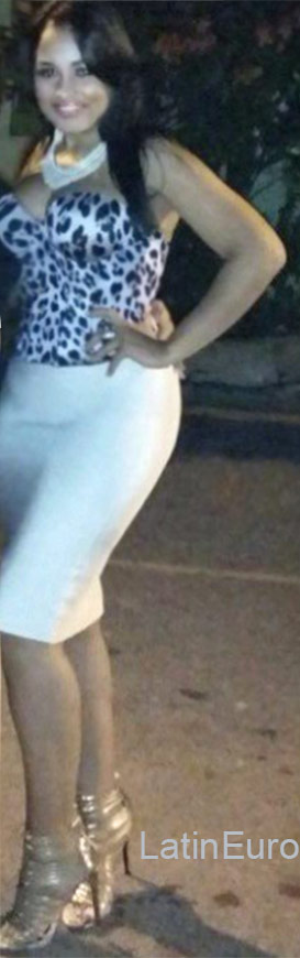 Date this voluptuous Dominican Republic girl Blanca from Santiago DO22283