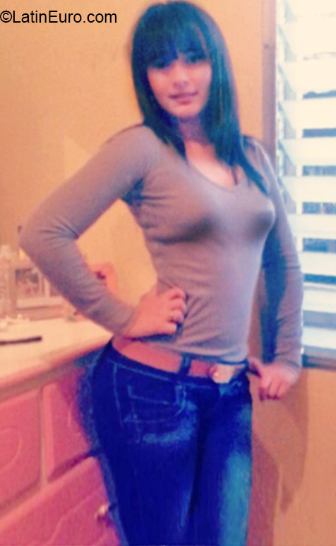 Date this sultry Honduras girl Keylen from Tegucigalpa HN1539