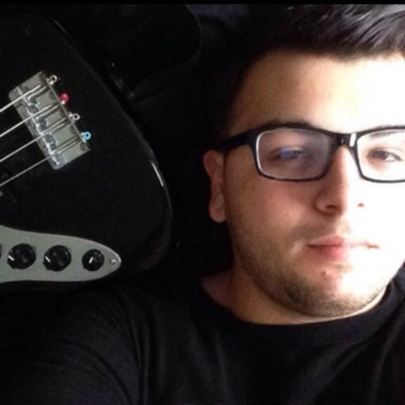 Date this stunning United Kingdom man Maroune from Reading GB809