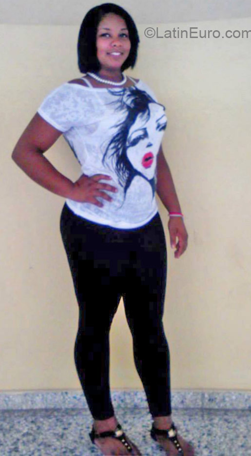 Date this pretty Dominican Republic girl Micher from Santo Domingo DO22322