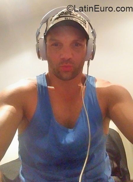 Date this beautiful Australia man MrKymmyWhite37 from Adelaide AU280