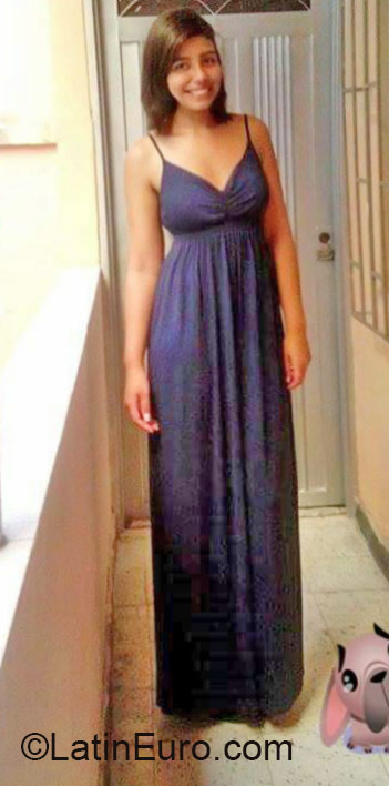 Date this attractive Colombia girl Diana from Medellin CO17527