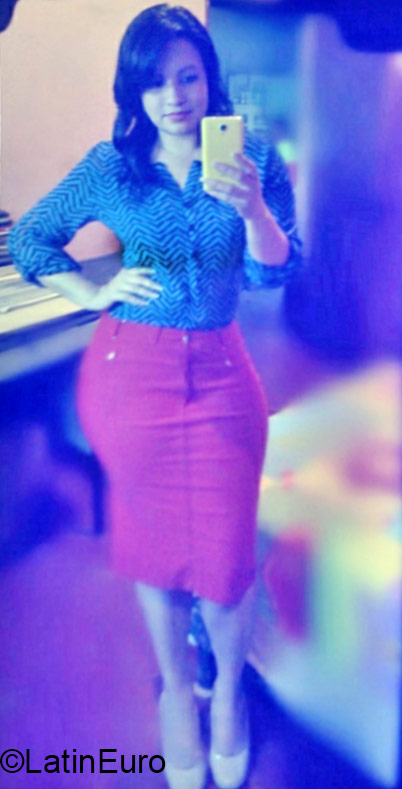 Date this tall Honduras girl Diana from Villanueva HN1546