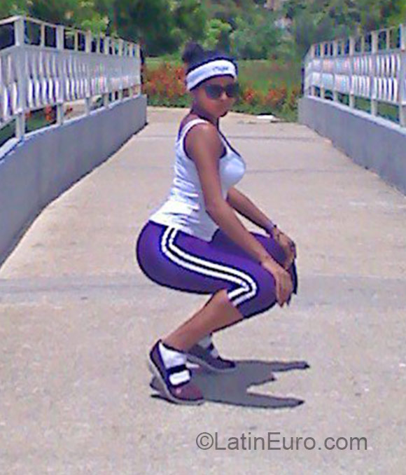 Date this good-looking Venezuela girl Maria from Puerto la cruz VE523