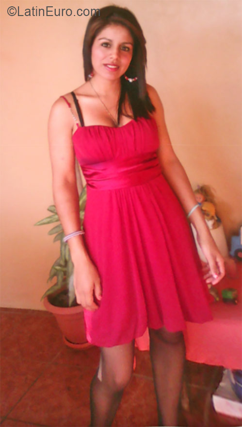 Date this georgeous Honduras girl Fernanda from Tegucigalpa HN1552