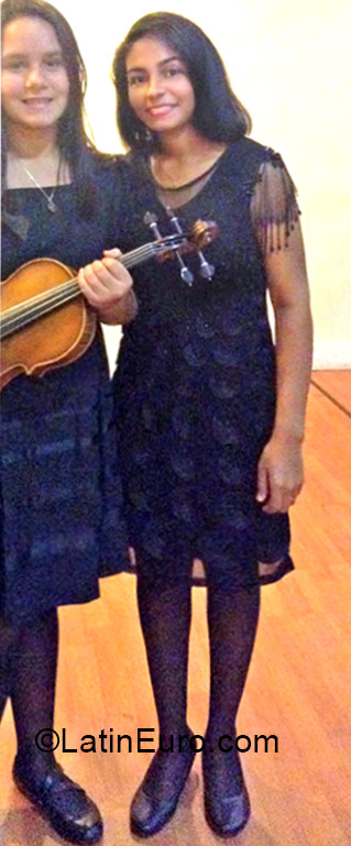 Date this stunning Venezuela girl Joelyis from Carupana VE529