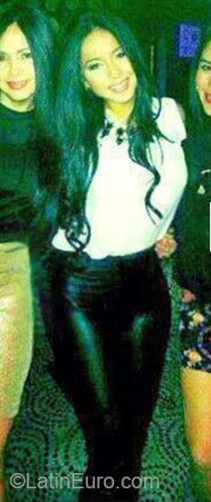 Date this happy Venezuela girl Alejandra from Caracas VE531