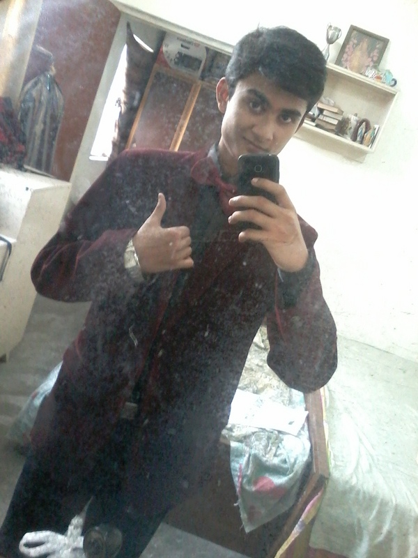 Date this fun Pakistan man Mann from Lahore PK84