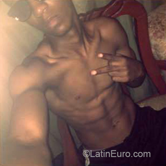 Date this young Dominican Republic man Antoni from Santiago DO22495