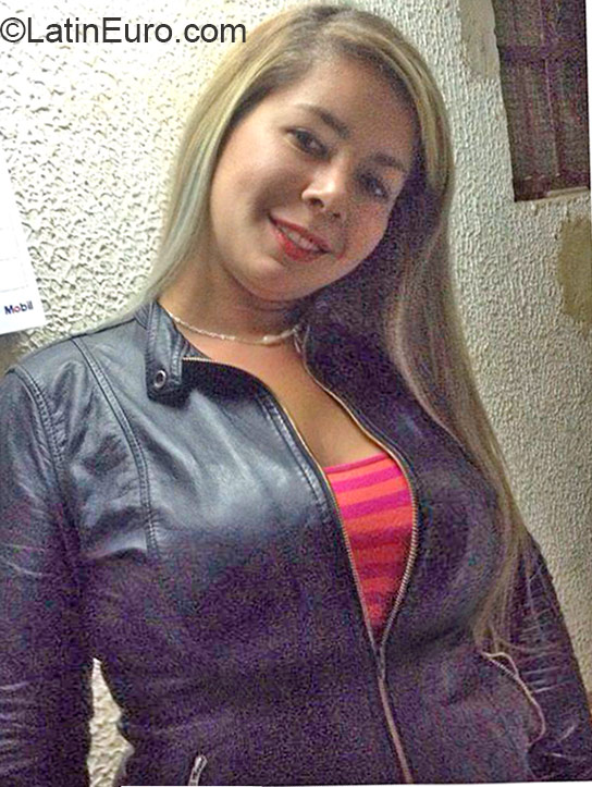 Date this hot Colombia girl Eliana from Bogota CO17677