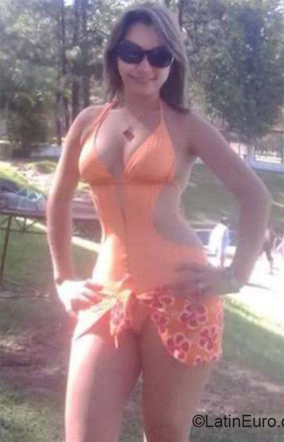 Date this passionate Honduras girl Seydi from Tegucigalpa HN1599