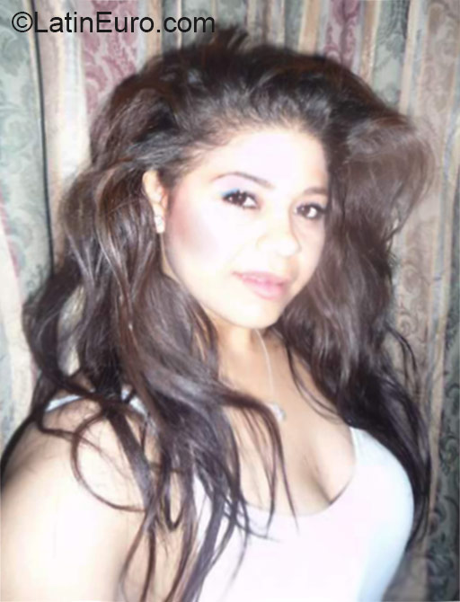 Date this athletic Panama girl Yubelkia from Panama City PA644