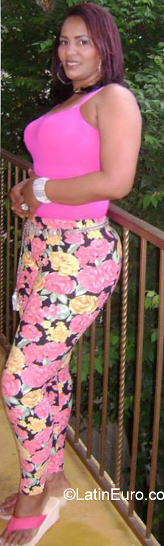 Date this cute Dominican Republic girl Marian from Santo Domingo DO22778