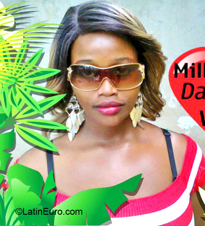 Date this beautiful Jamaica girl Cristol from Kingston JM2113