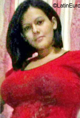 Date this happy Panama girl Lys from Panama City PA647