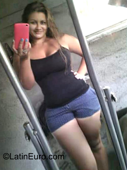 Date this charming Honduras girl Sonia from San Pedro Sula HN1624
