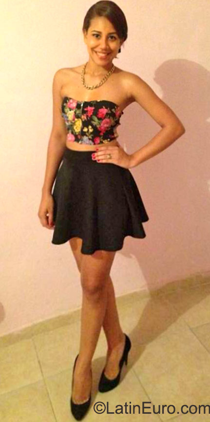 Date this attractive Dominican Republic girl Saudie from Santiago DO22904
