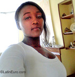 good-looking Colombia girl Brigete from Bogota CO17822