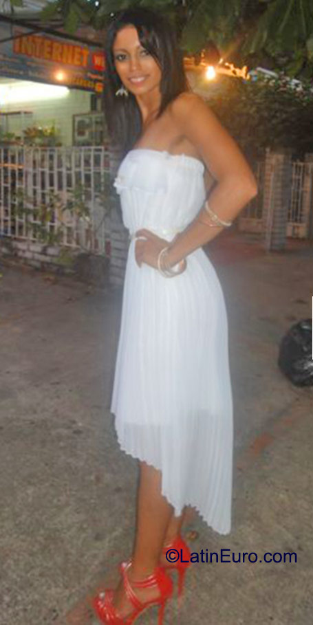 Date this hot Colombia girl Nasley from Yopal CO17829