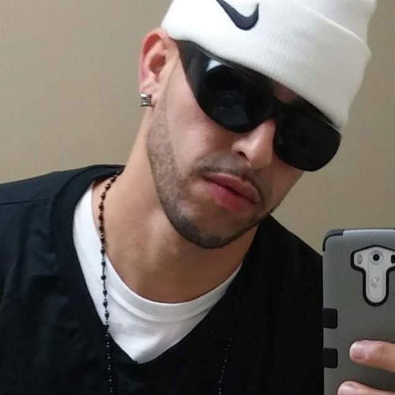 Date this passionate United States man Deedinero from Jacksonville US16372