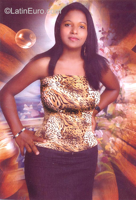 Date this tall Dominican Republic girl Dominiga from San Pedro de Marcoris DO23027