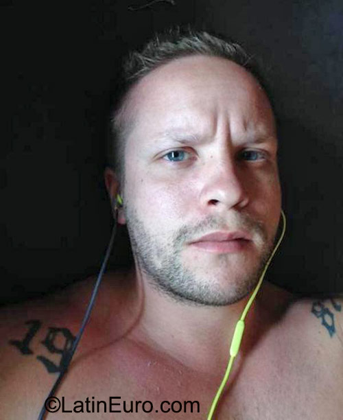 Date this exotic Sweden man Pepsign from Norrkoping SE219