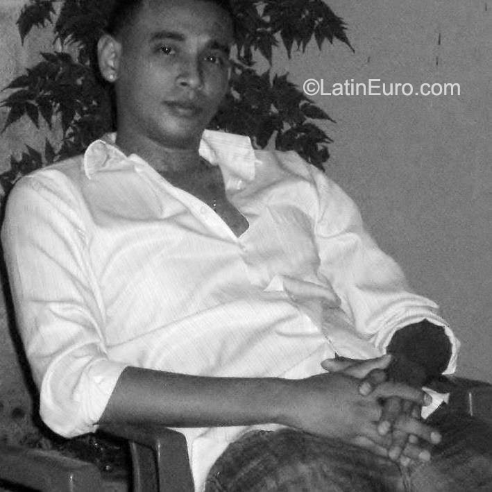 Date this foxy Honduras man Miguel from San Pedro Sula HN1656