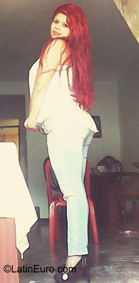 Date this stunning Colombia girl Rocio from Medellin CO17912