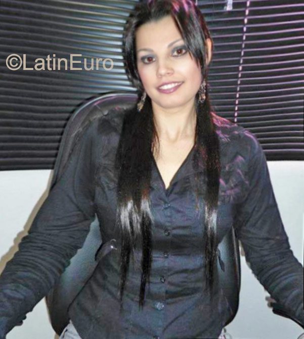 Date this hard body Panama girl Tatiana from Panama PA673