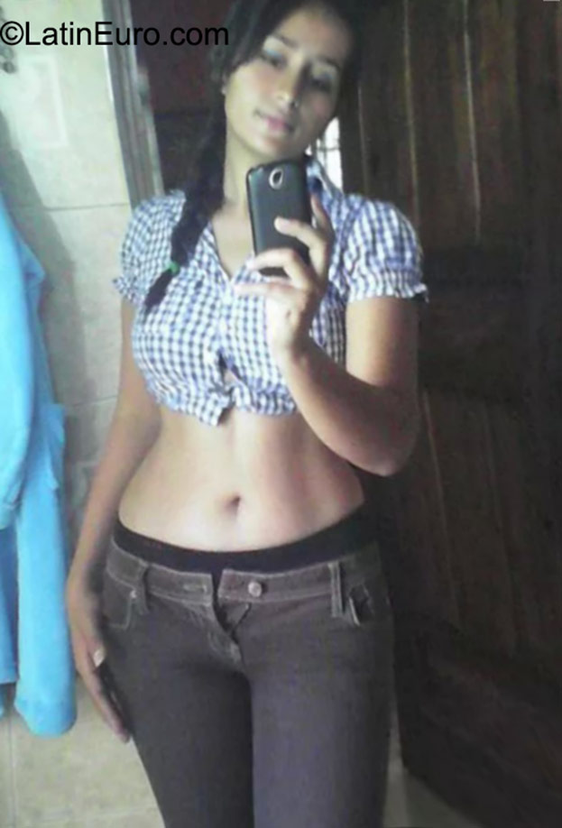 Date this charming Honduras girl Mileidy from El Progreso HN1664