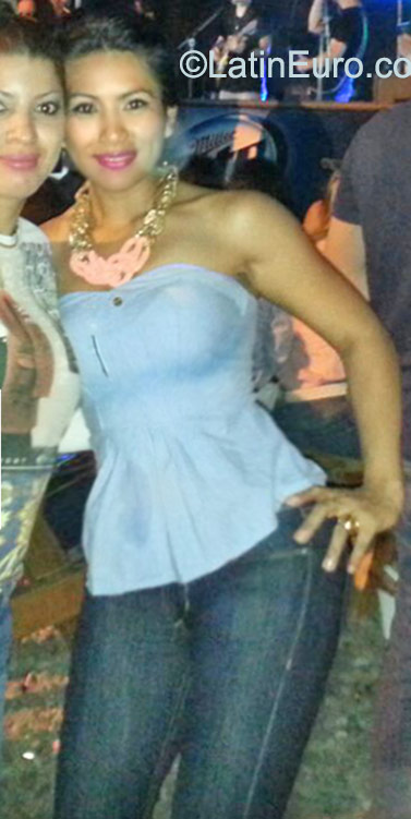 Date this beautiful Honduras girl Flavia from san pedro sula HN1691